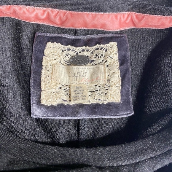 CUPIO DARK GRAY DRESS WITH RUCHED SLEEVES SIZE SMALL PETITE - Picture 3 of 5